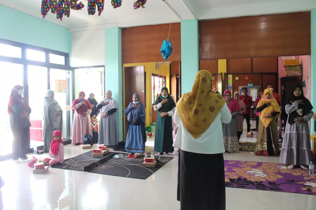 Parenting dengan Psikolog